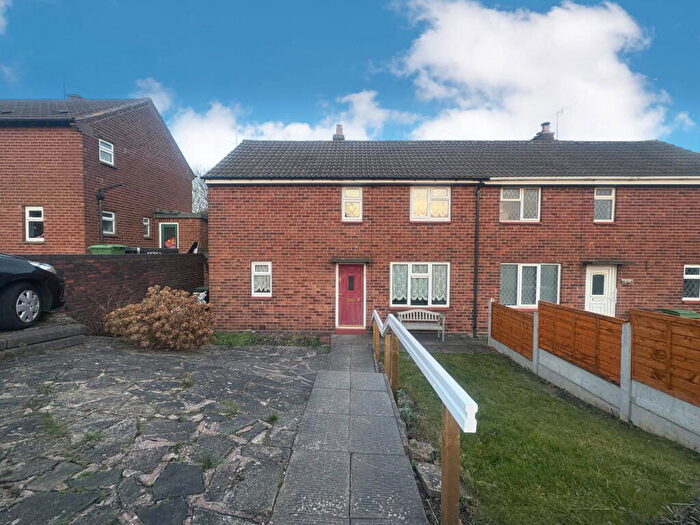 3 Bedroom Semi-Detached House To Rent In Stoney Lane, Dudley, DY2