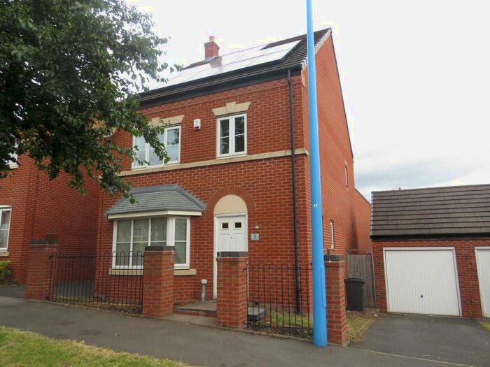 4 Bedroom House To Rent In Bainbridge Road, Smethwick, B66