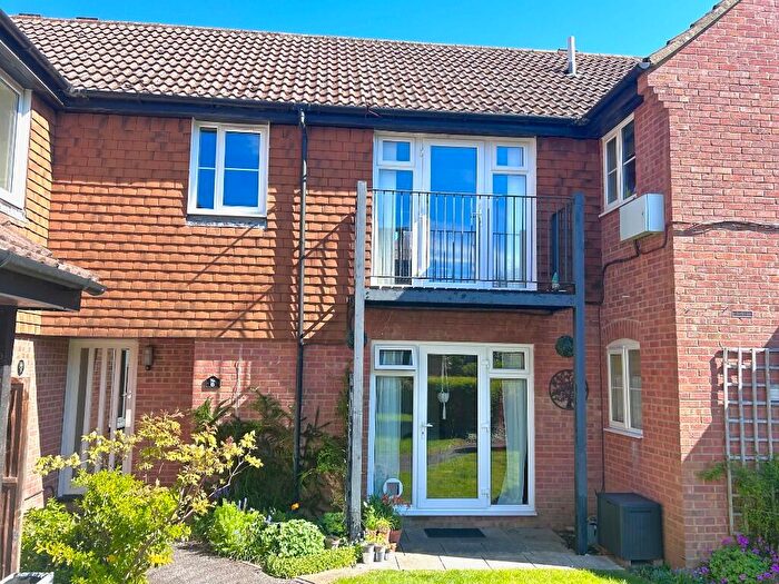 Studio For Sale In Wiltshire Close, Hungerford, Berkshire, RG17