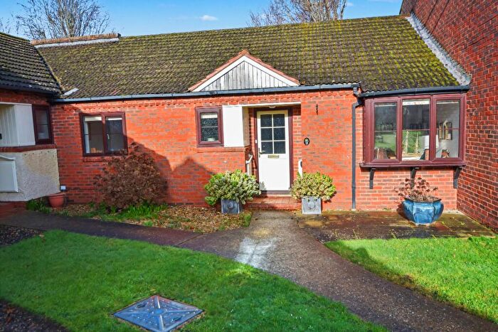 2 Bedroom Bungalow For Sale In Stratford Court, Avon Road, Farnham, GU9