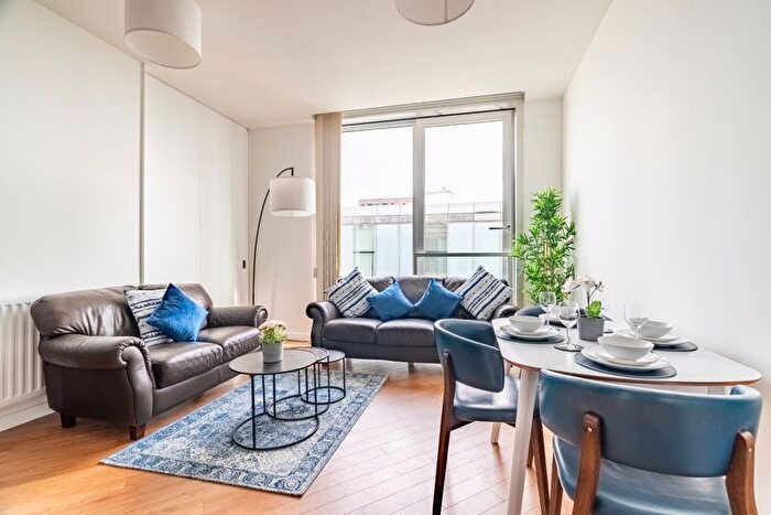 1 Bedroom Flat To Rent In Chelsea House, The Hub, Witan Gate, Milton Keynes, MK9