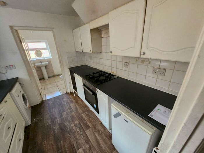 3 Bedroom Terraced House To Rent In Caulfield Road, E6