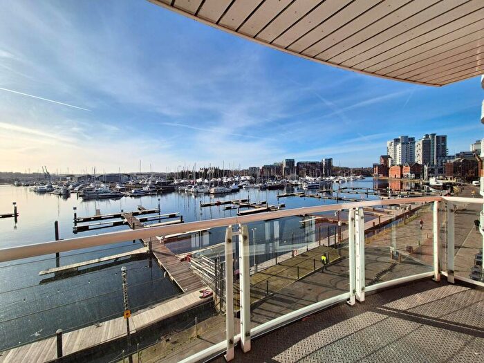 2 Bedroom Apartment To Rent In Neptune Square, Ipswich, IP4