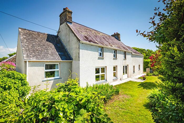 5 Bedroom Detached House For Sale In Roch, Haverfordwest, SA62