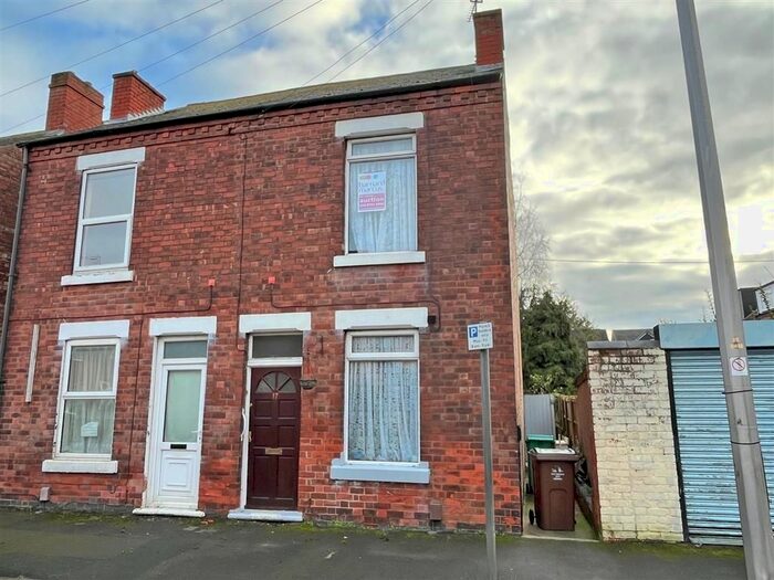 3 Bedroom End Of Terrace House For Sale In Ednaston Road, Dunkirk