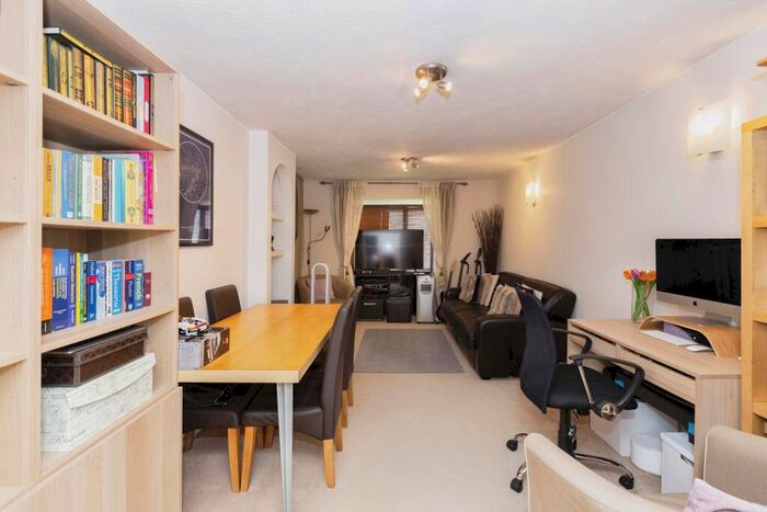 2 Bedroom Flat For Sale In Waterside Close, Barking, Essex, IG11