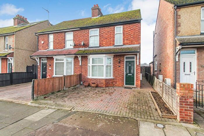 2 Bedroom Semi Detached House For Sale In Highbury Grove, Clapham, MK41