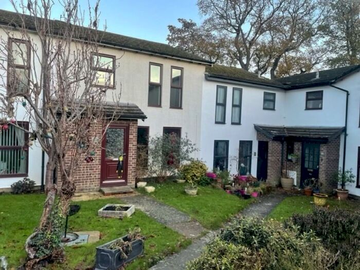 3 Bedroom Terraced House To Rent In Cleveland Drive, Fareham, PO14