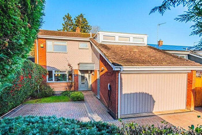 4 Bedroom Detached House For Sale In Sandy Close, Wellingborough, NN8