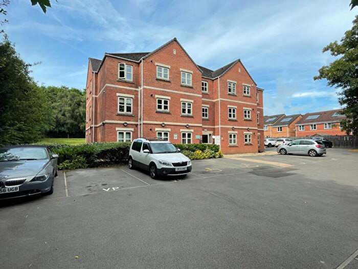 2 Bedroom Flat For Sale In Grange Court, Wombwell, Barnsley, S73