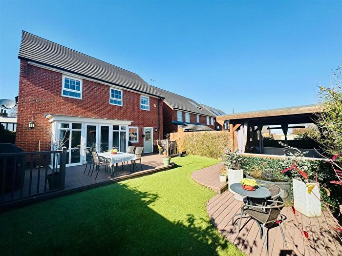 4 Bedroom Detached House For Sale In Main Road, Higher Kinnerton, CH4