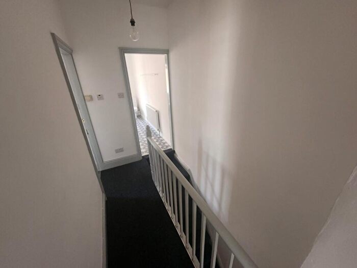 2 Bedroom End Of Terrace House To Rent In Watkin Street, Nottingham, Nottinghamshire, NG3