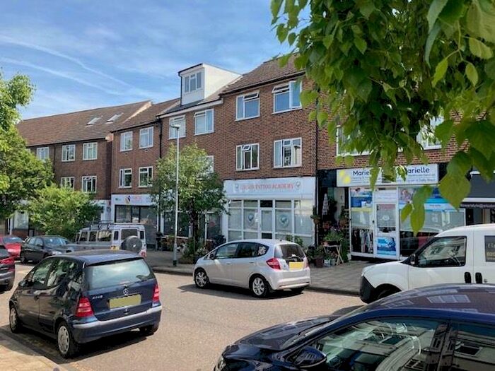 5 Bedroom Apartment To Rent In Surbiton, Surrey, KT5