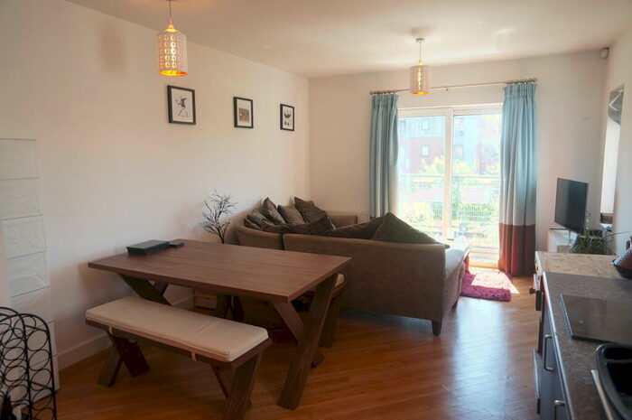 2 Bedroom Apartment To Rent In Montmano Drive, West Didsbury, M20