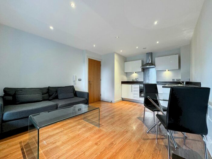 1 Bedroom Apartment To Rent In Aruba, Gotts Road, Leeds City Centre, LS12