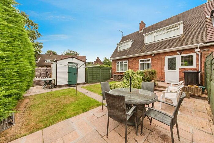 2 Bedroom End Of Terrace House For Sale In Sandgate Road, Macclesfield, Cheshire, SK10