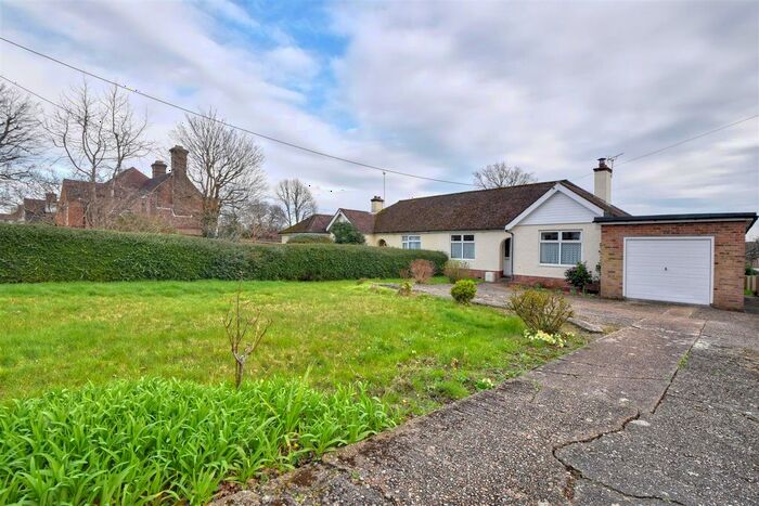 3 Bedroom Semi-Detached Bungalow For Sale In North Trade Road, Battle, TN33