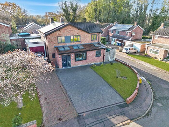 5 Bedroom Link Detached House For Sale In Millers Road, Toft, Cambridge, CB23