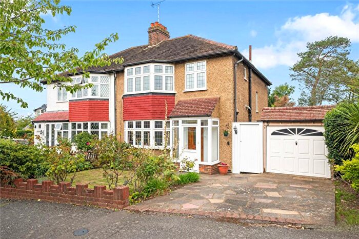 3 Bedroom Semi-Detached House For Sale In Rosehill Gardens, Sutton, SM1