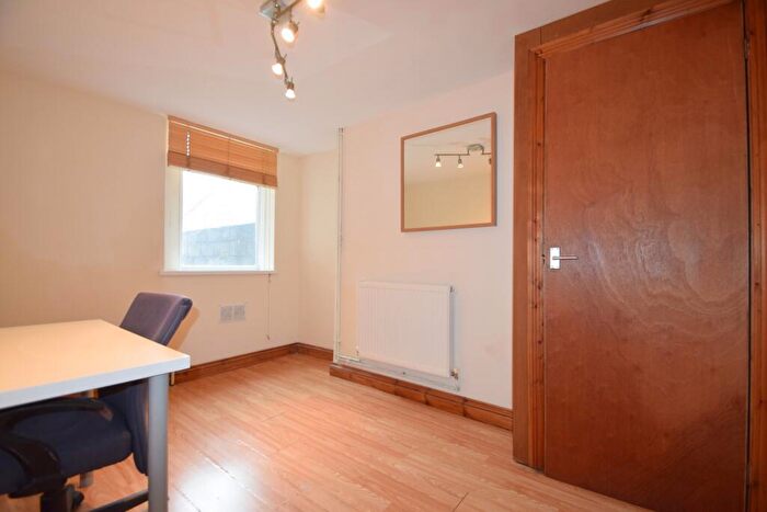 7 Bedroom House To Rent In North Road, Cardiff, CF10