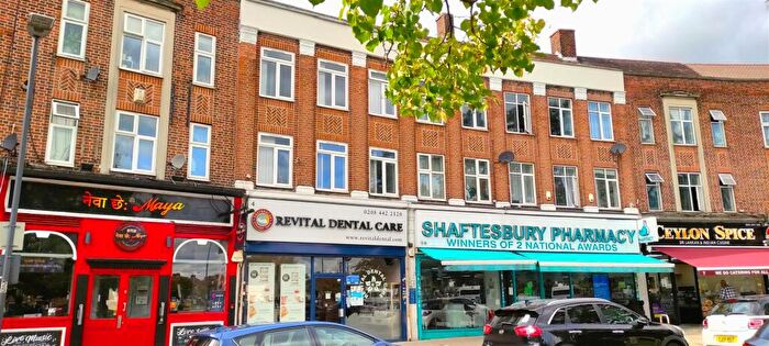 3 Bedroom Flat To Rent In Shaftesbury Avenue, South Harrow, Harrow, HA2