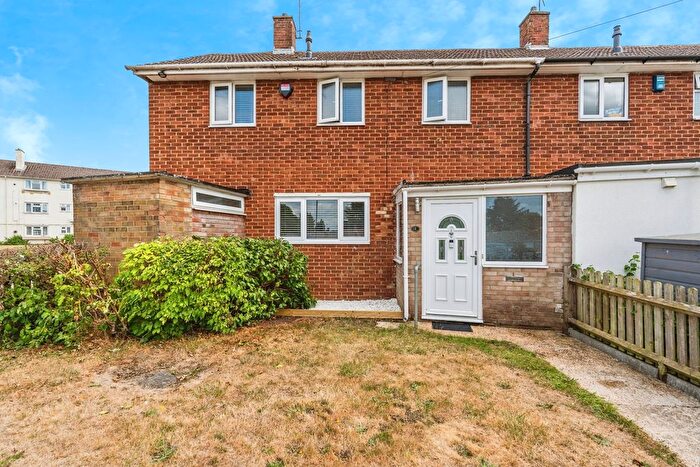 3 Bedroom End Of Terrace House For Sale In Windbury Road, Southampton, Hampshire, SO16