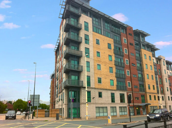 2 Bedroom Apartment To Rent In Chapel Street, Salford, M3