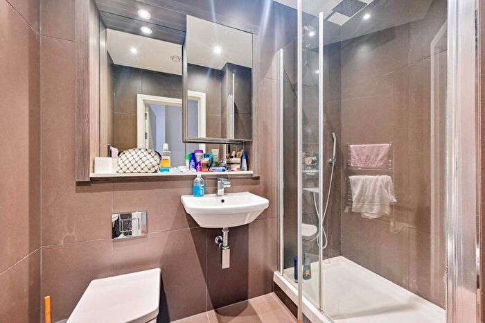 1 Bedroom Flat For Sale In Molesworth Street, Lewisham, London, SE13