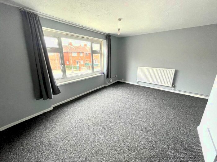 1 Bedroom Maisonette To Rent In Swancroft Road, Tipton, DY4