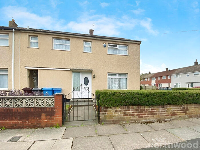 4 Bedroom End Of Terrace House For Sale In Kenbury Road, Kirkby, Liverpool, L33