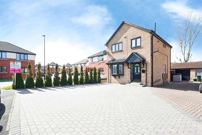 3 Bedroom Detached House For Sale In Hoddesdon Crescent, Dunscroft, Doncaster, DN7