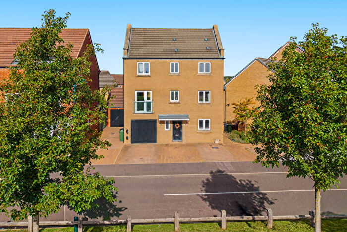 5 Bedroom Detached House For Sale In Kite Way, Hampton Vale, Peterborough, PE7