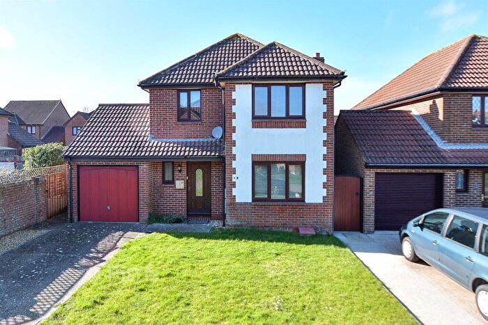 4 Bedroom Detached House For Sale In Sovereign Way, Ryde, Isle Of Wight, PO33