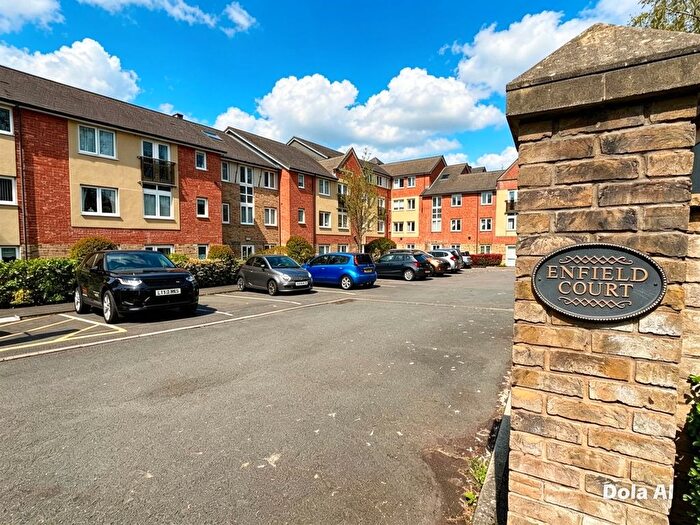 2 Bedroom Flat For Sale In Garside Street, Gee Cross, Hyde, SK14