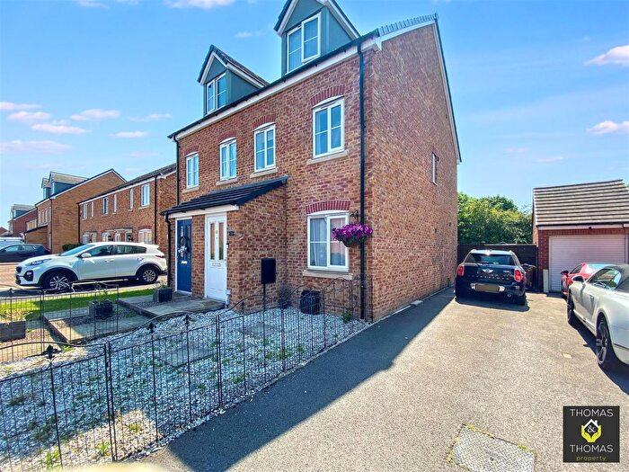 3 Bedroom Semi-detached House For Sale In Longstone Avenue, Longford., GL2