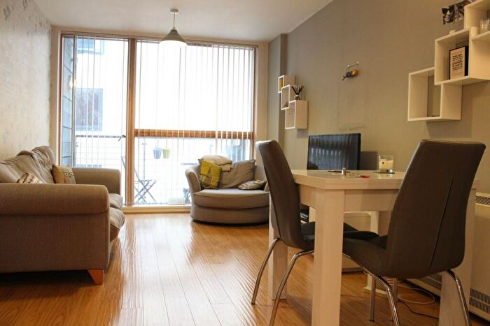 2 Bedroom Apartment To Rent In High Street, Manchester, M4