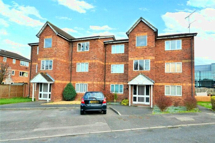 1 Bedroom Flat To Rent In Simmonds Close, Bracknell, Berkshire, RG42