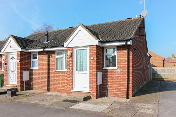 1 Bedroom Bungalow To Rent In Abbey Fields, Faversham, ME13