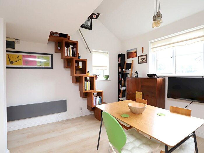1 Bedroom Flat To Rent In Cowley, OX4