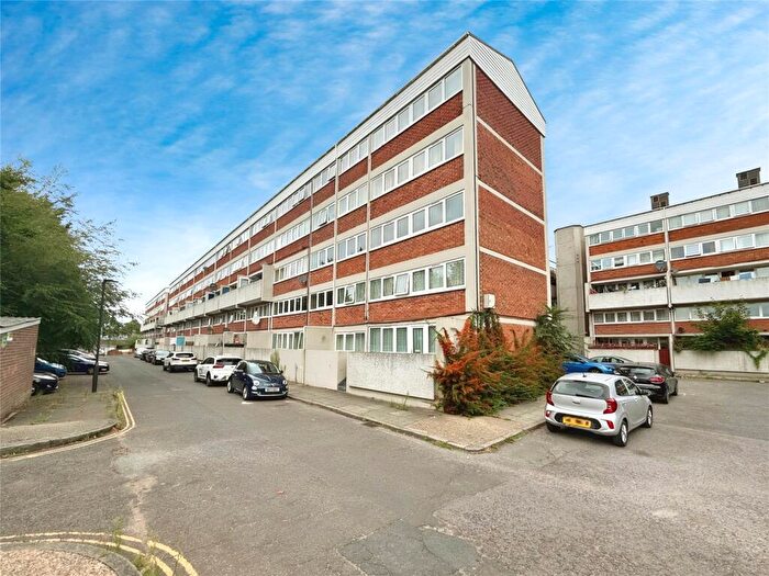 1 Bedroom Apartment For Sale In Suffolk Square, Norwich, Norfolk, NR2