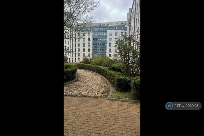 2 Bedroom Flat To Rent In Wallace Street, Glasgow, G5