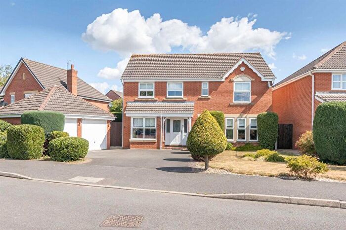 4 Bedroom Detached House For Sale In Coales Gardens, Market Harborough, LE16