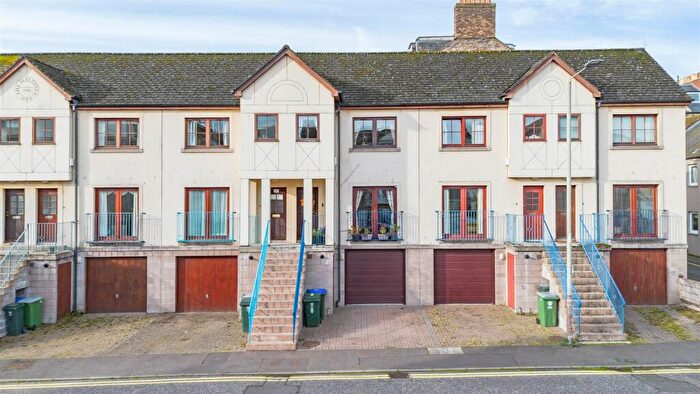 3 Bedroom House For Sale In North William Street, Perth, PH1