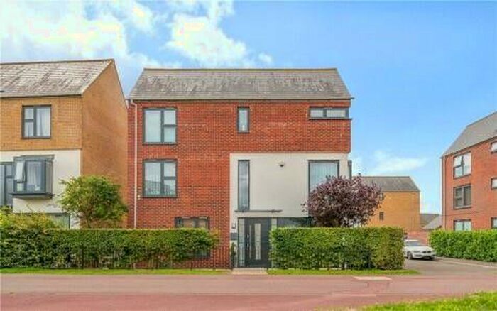 6 Bedroom Detached House To Rent In Newport Road, Broughton, Milton Keynes, MK10