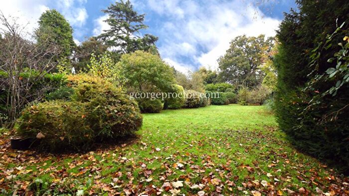 6 Bedroom Detached House For Sale In Shawfield Park, Bickley, BR1