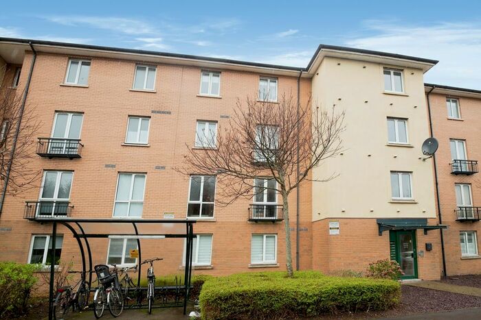 2 Bedroom Flat To Rent In Ffordd Garthorne, Cardiff, CF10