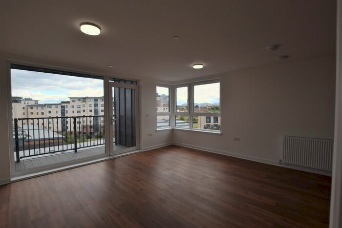 2 Bedroom Flat To Rent In Kingsburgh Crescent, Granton, Edinburgh, EH5