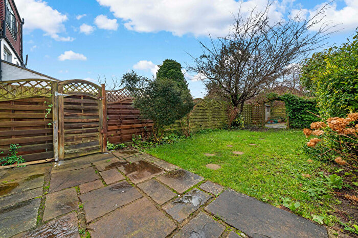 3 Bedroom End Of Terrace House For Sale In Cowper Gardens, South Wallington, SM6