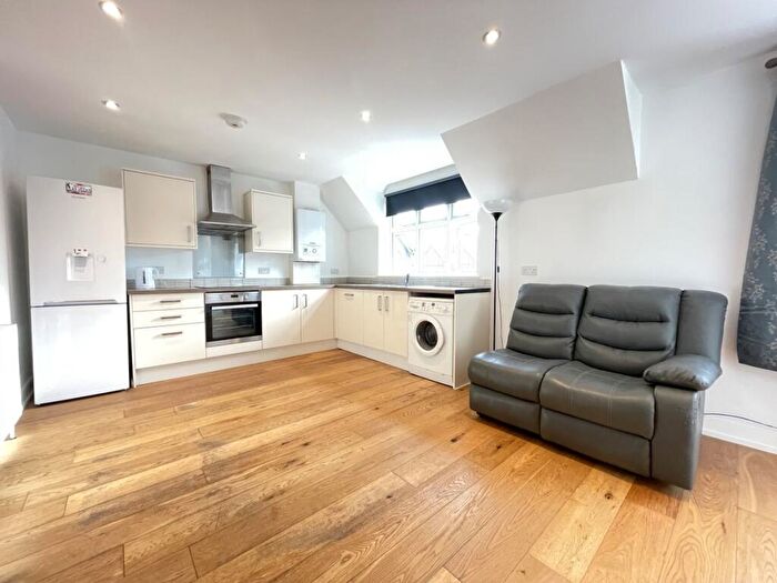 2 Bedroom Flat To Rent In Belmont Road, Harrow, HA3