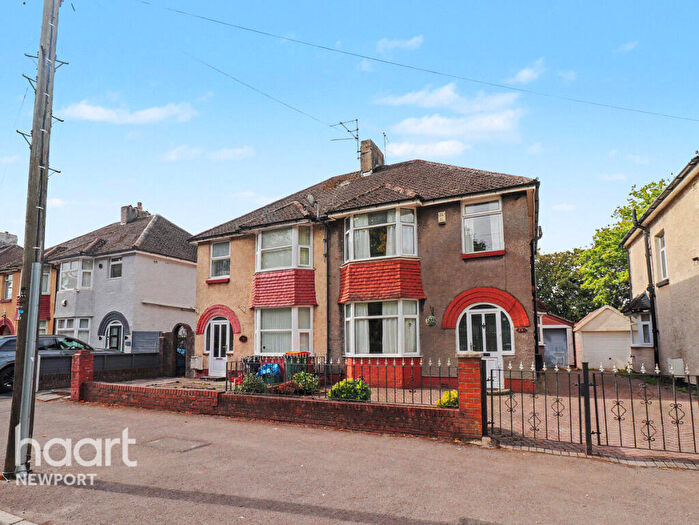 3 Bedroom Semi-Detached House For Sale In Mendalgief Road, Newport, NP20